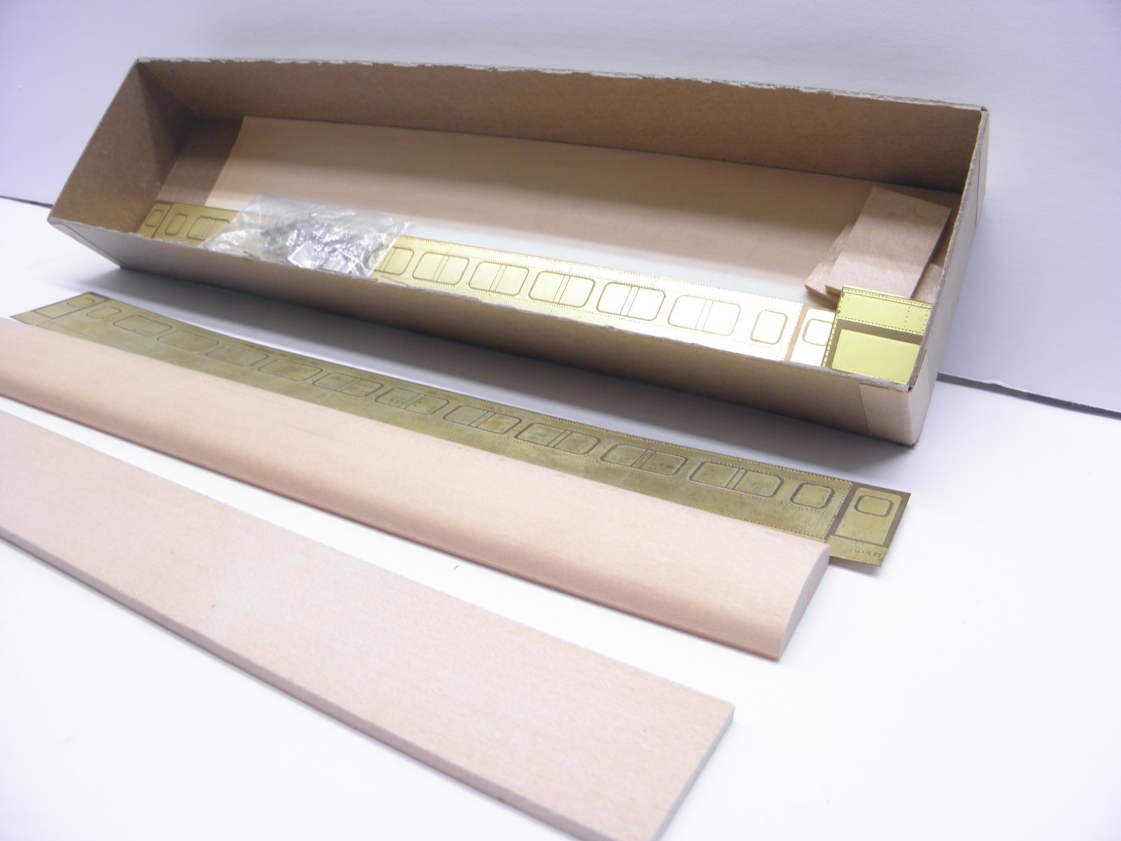 BENNINGTON MODELS COACH 10 DBL WINDOW BLT 1934 PULLMAM STANDARD KIT -B&M #4883
