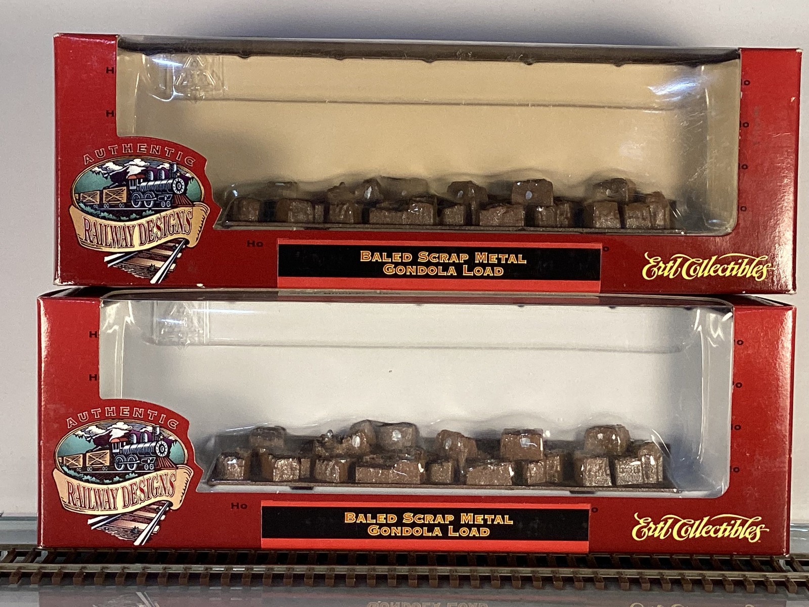 Ertl Lot/2 HO Scale #4095 Baled Scrap Metal Gondola Loads