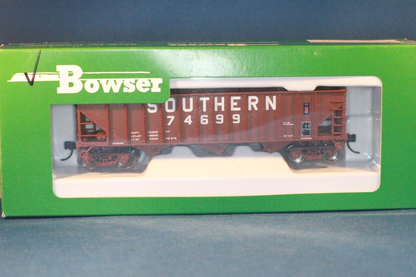 JP HO Bowser 42939 70-Ton 12-Panel Triple-Hopper Southern 74699