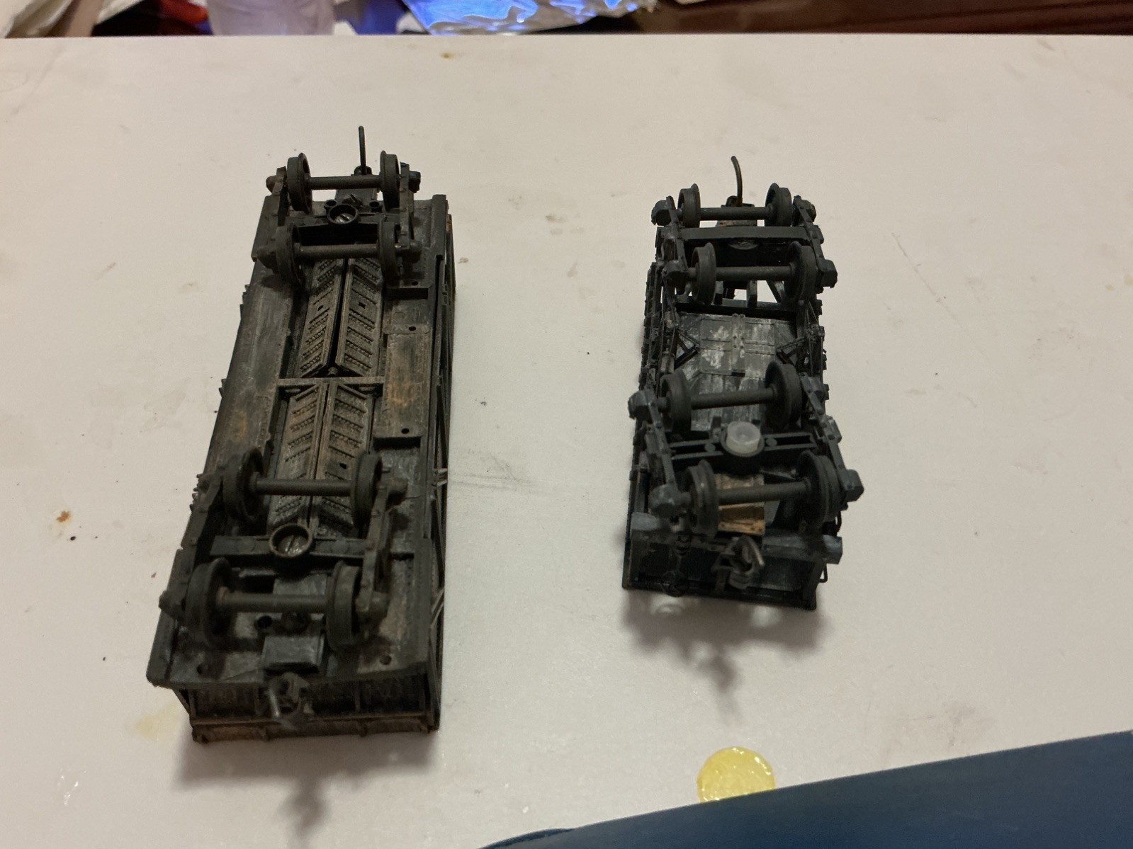 VINTAGE OLD TIME HO scale set of two types wood ore car and gondola very neat