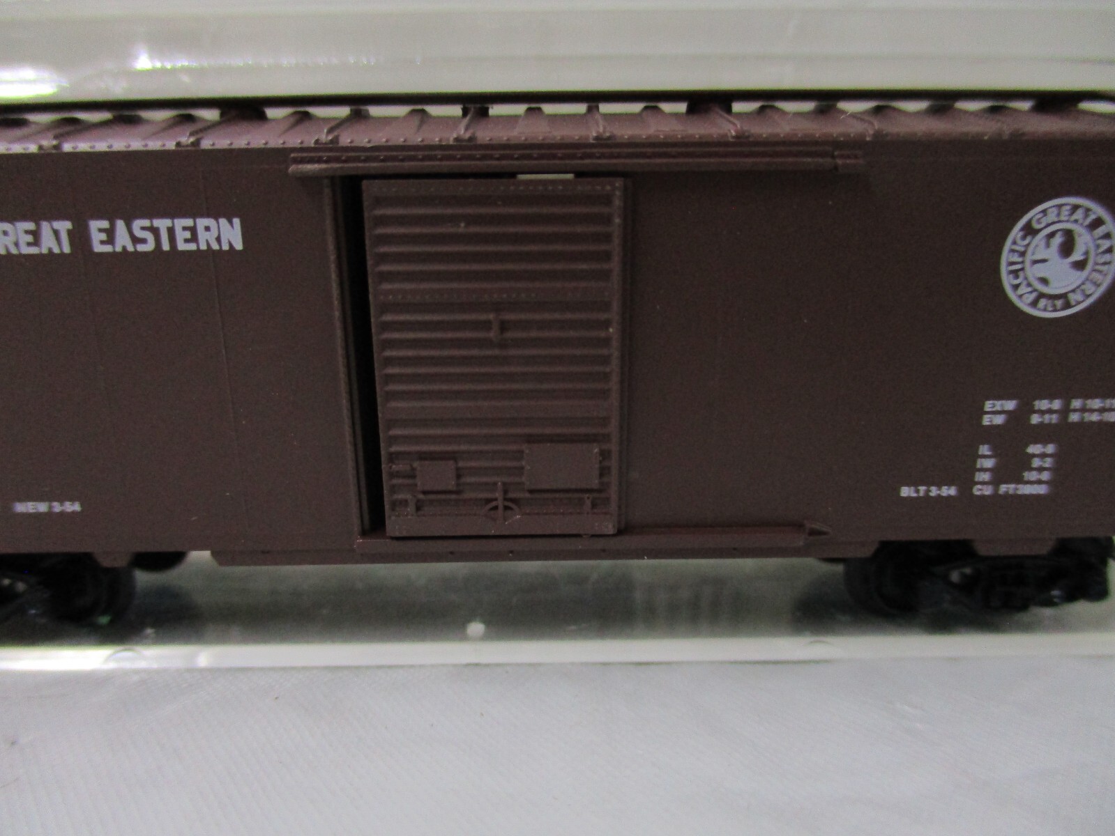 N Scale Kadee Micro Trains 20970 Pacific Great Eastern 40′ Box Car Rd# PGE 4012