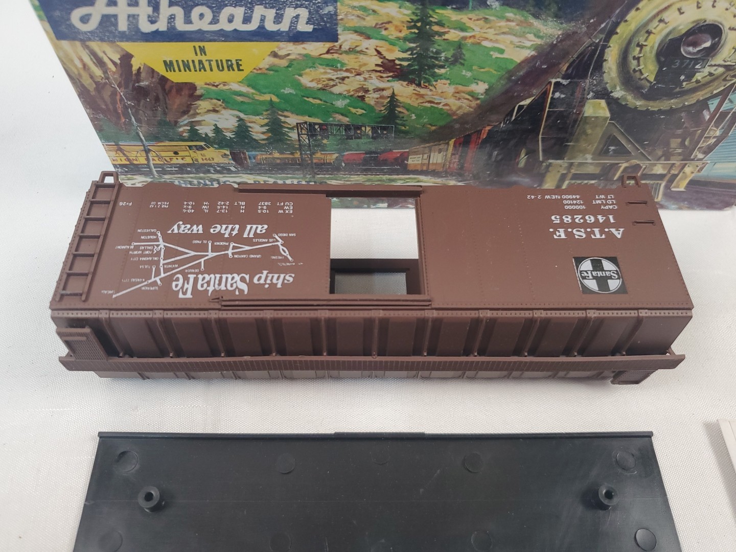 Ho Scale Athearn Santa Fe The Grand Canyon Line 40′ Box Car ATSF 146285 Blue Box