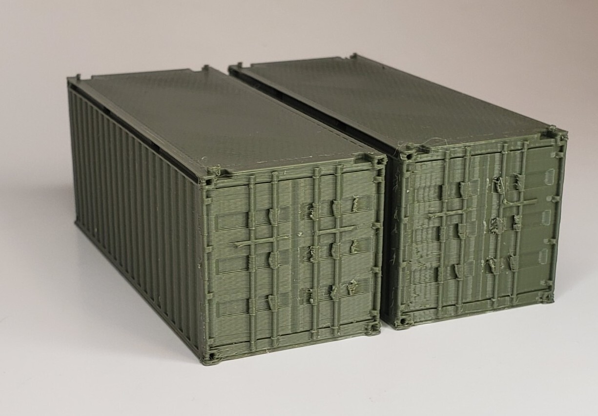 Set of 2 – HO Scale 20′ Ft Shipping Containers – Green – Train Freight Stacking