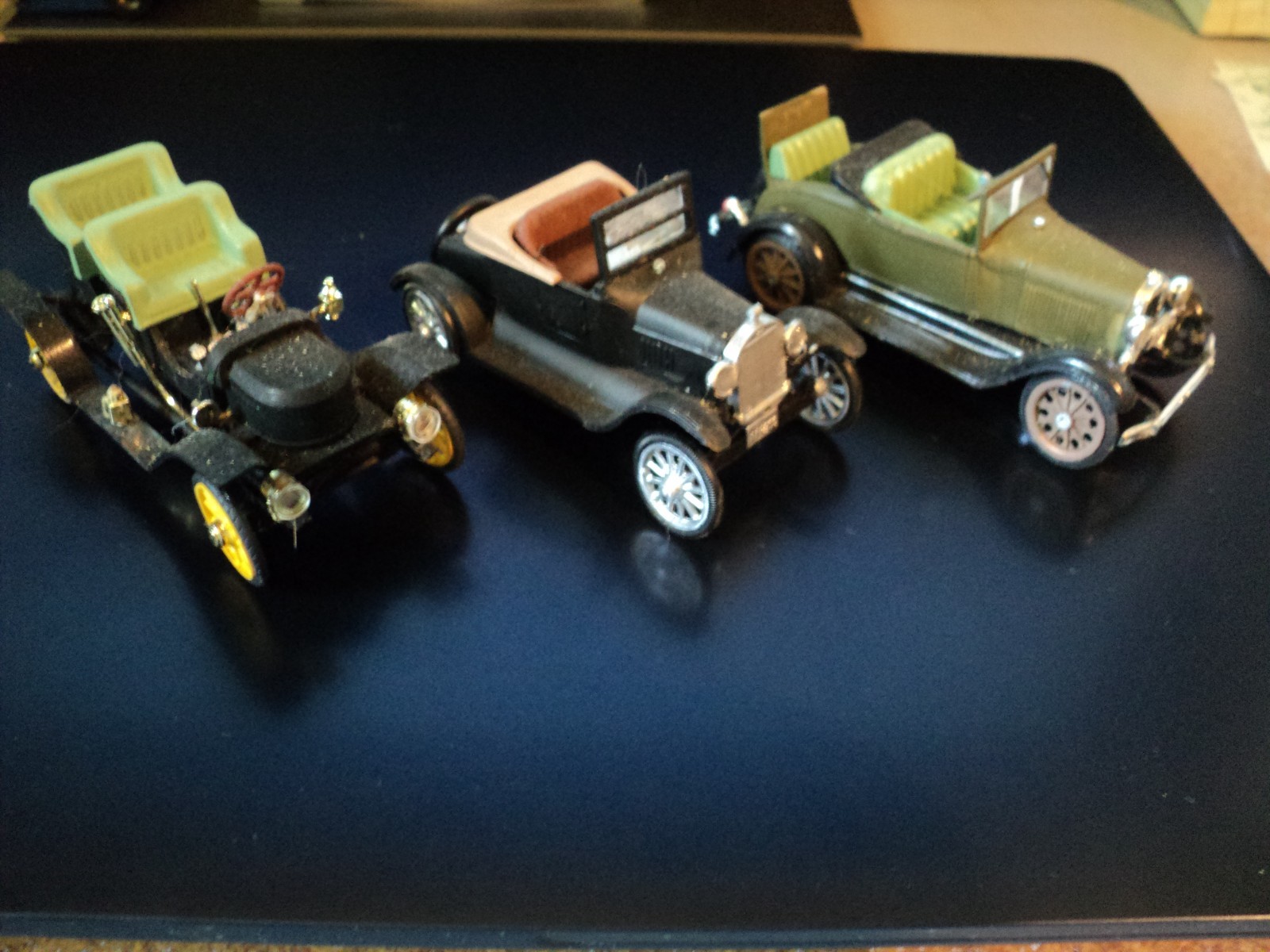 Three (3) O Scale 1966 Renwal Kits of Old Cars – Built, Painted and Ready to go!