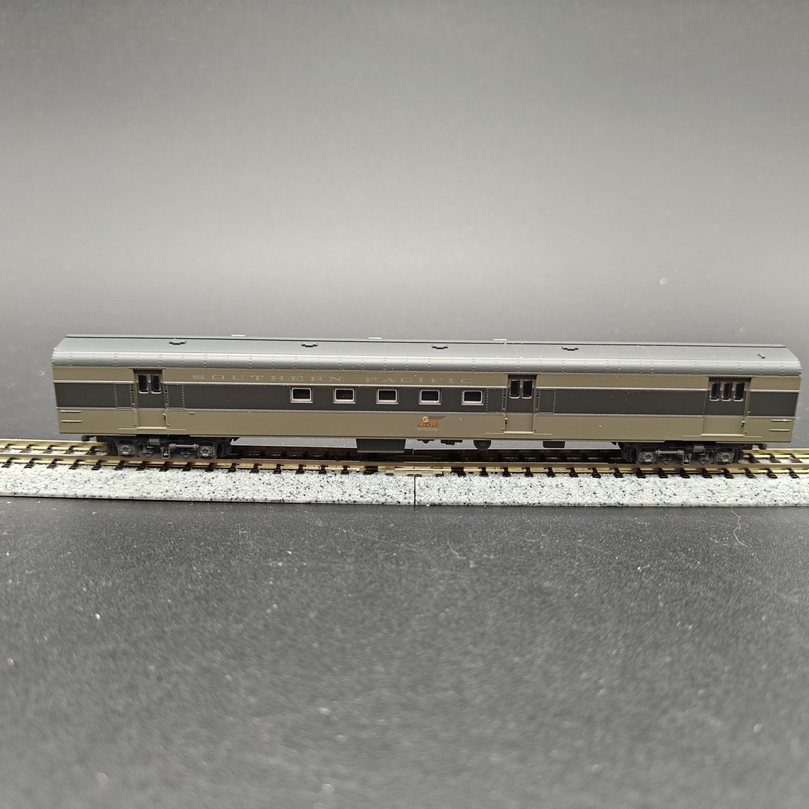 KATO Smooth Side Passenger Car (Set A) Southern Pacific-2 N Scale #106-1006