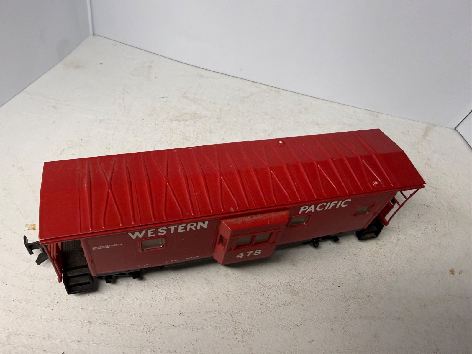 HO Western Pacific International Bay Window Caboose #478