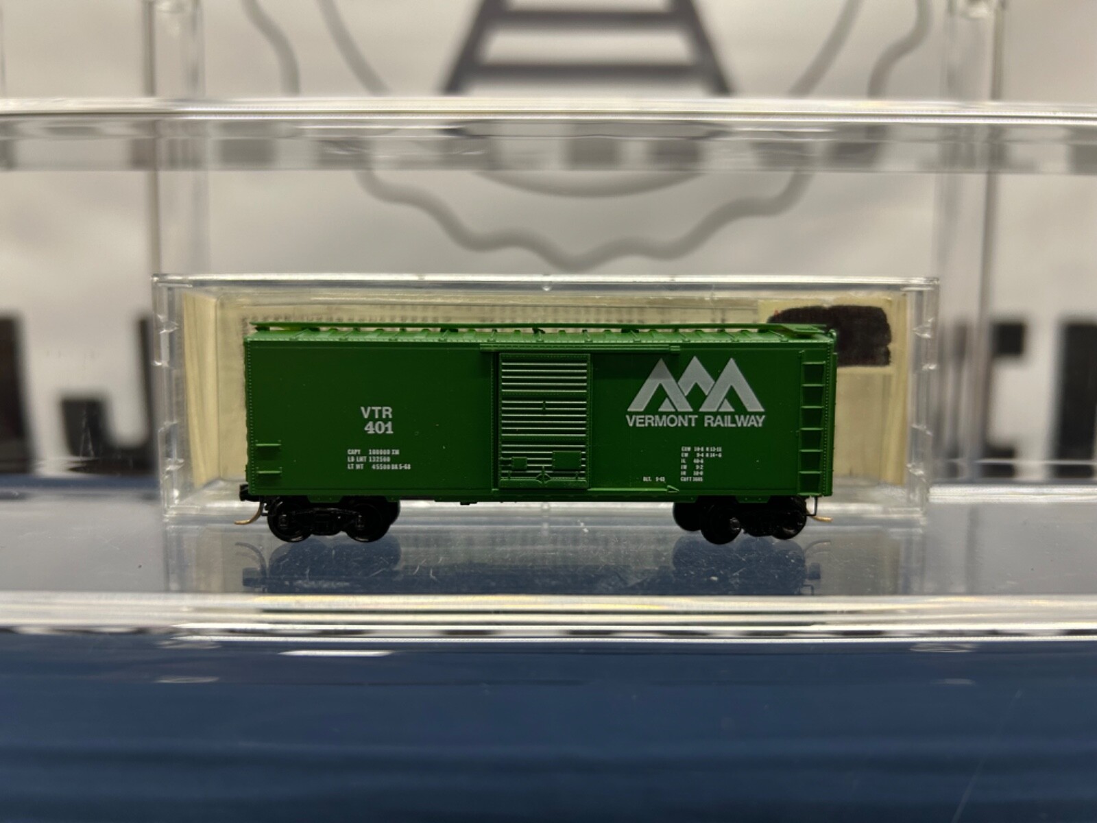 Micro-Trains Vermont Railways #401 40� Standard Box Car 20200 NEW (T)