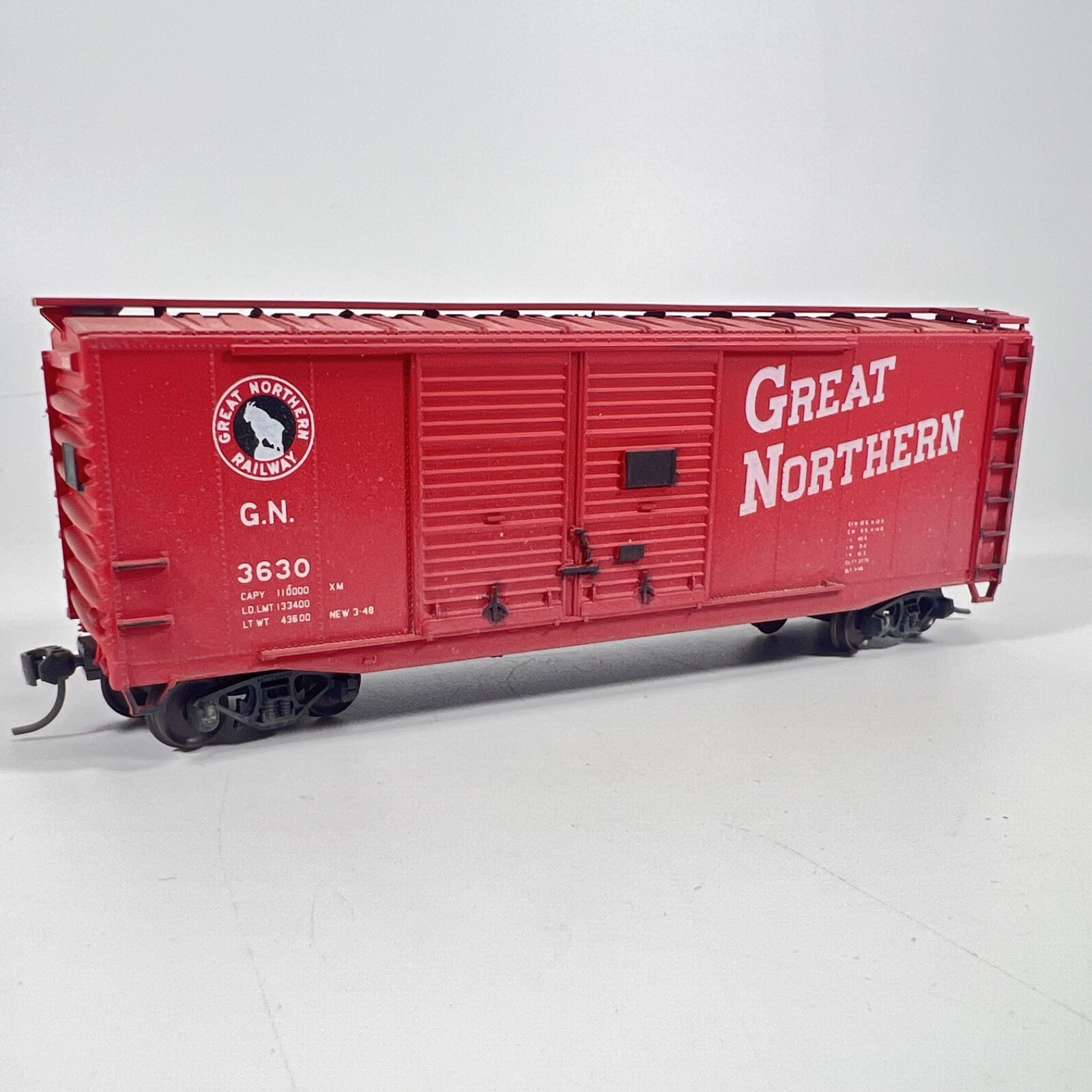 Vintage Accurail HO 40′ DBL DR Steel Box Car Great Northern 3630 – w/box 3007