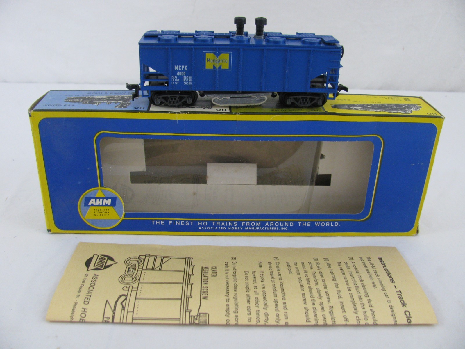 Vintage AHM HO Monsanto Operating Track Cleaning Covered Hopper Car #5203 C NOS