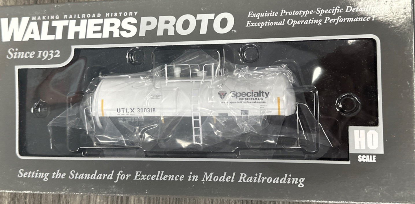 Walthers PROTO 920-100127 40’ UTLX 16K Gal Funnel Flow Tank Specialty Minerals