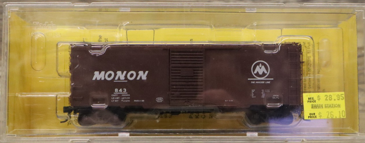 Kadee HO scale 4013 – 40′ PS-1 Standard Boxcar Single 6′ Door Monon #843