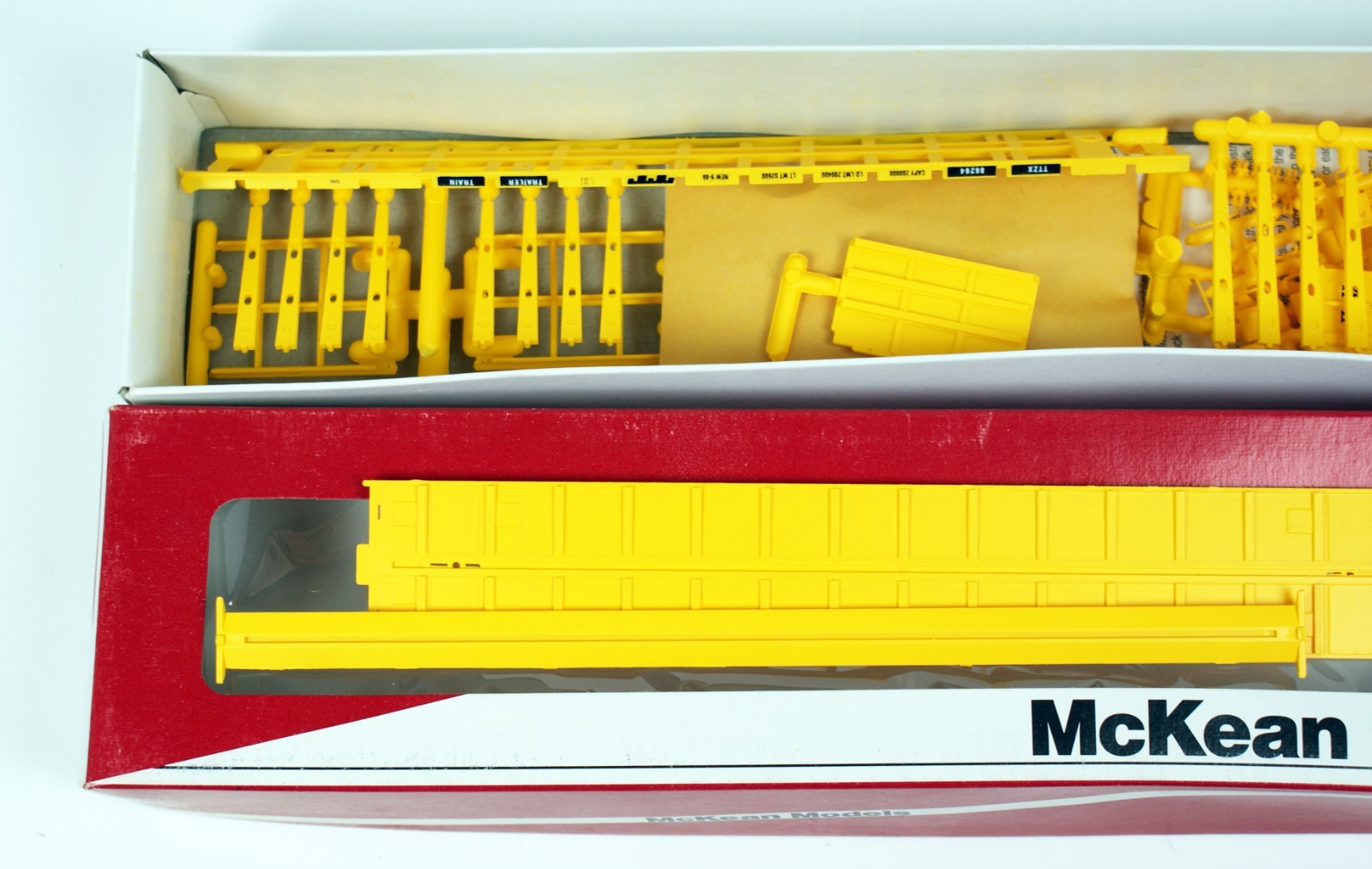 McKean Models Ho Scale Center Beam Flat Car, Trailer Train, Open Style, Kit 1755