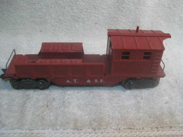 Marx AT&SF Maintenance of way Work Caboose – Tuscan Red – 8 wheel (READ)
