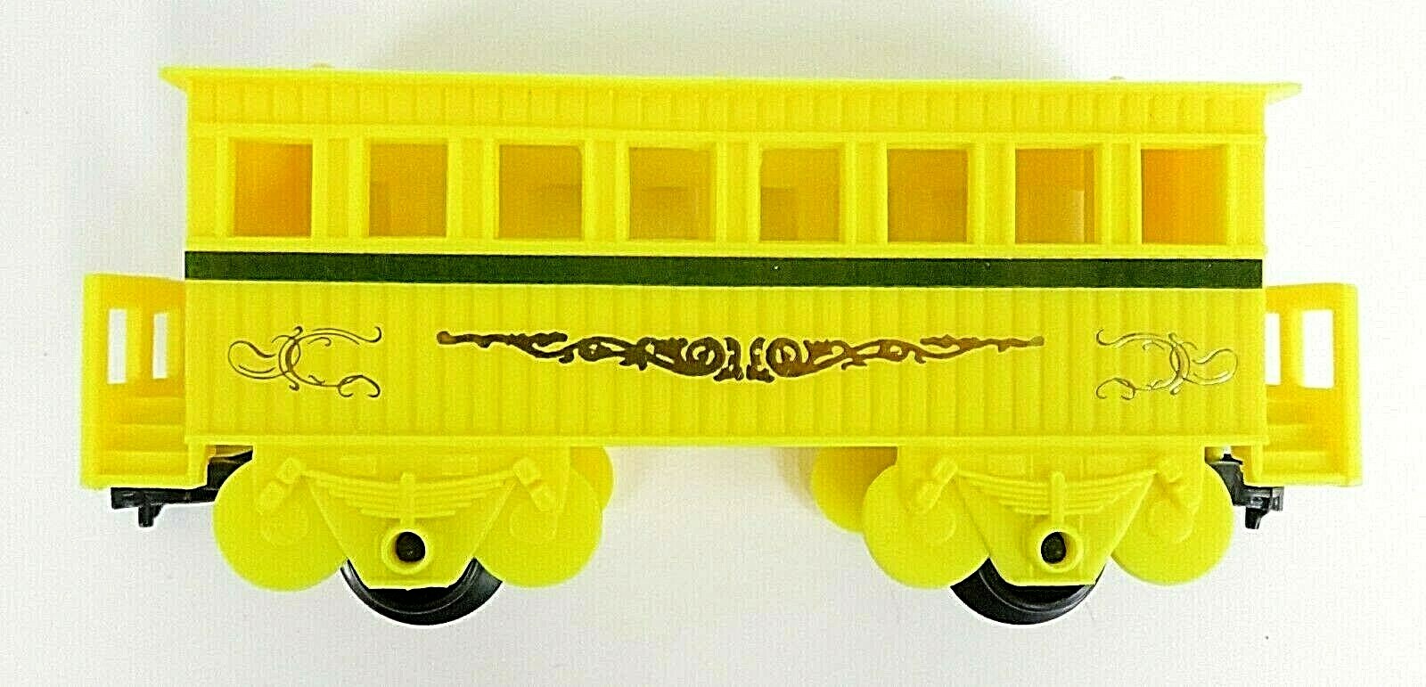 6012 Yellow Passenger Coach Scientific Toys Train G Scale Train
