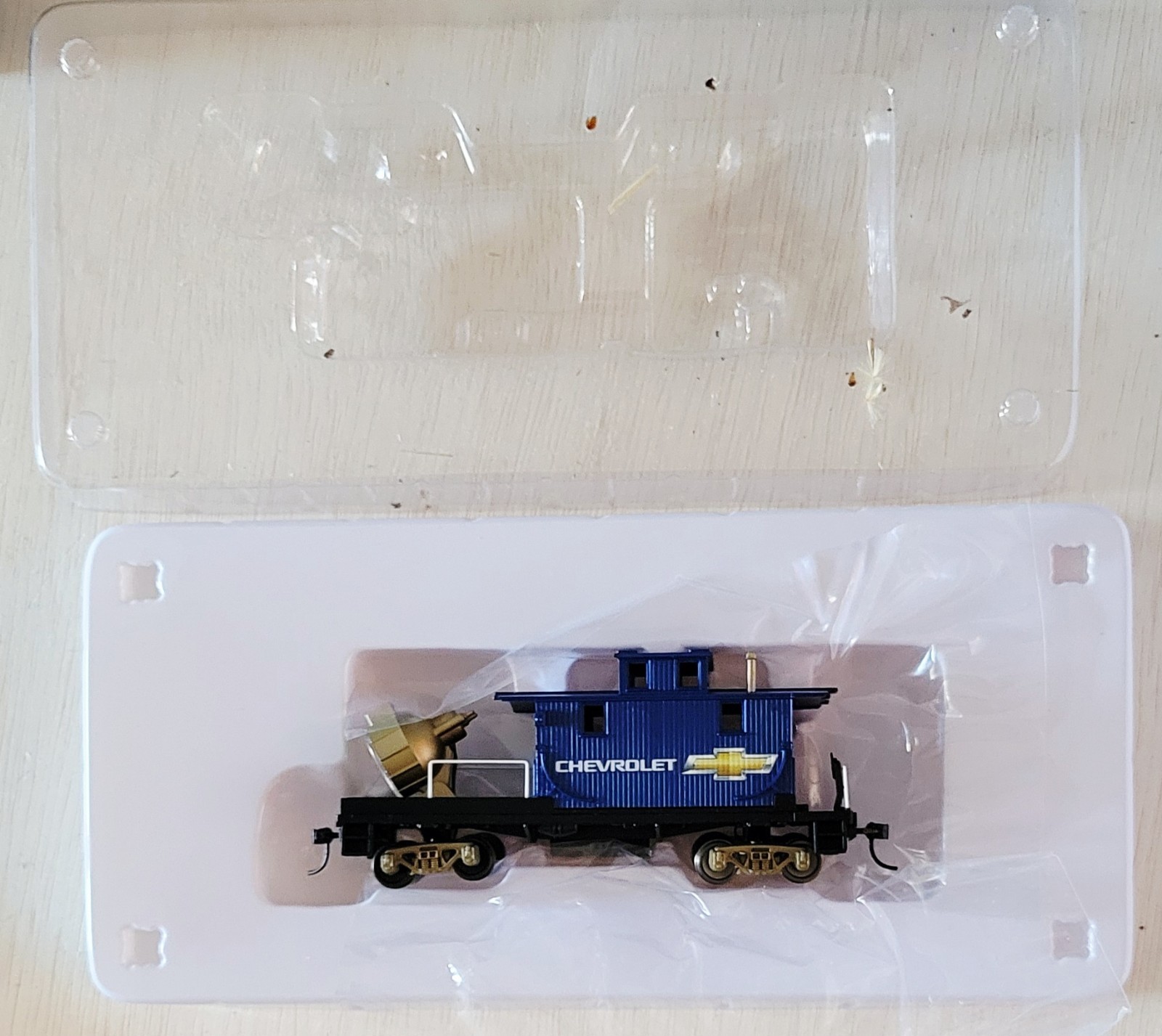 HAWTHORNE VILLAGE CHEVROLET MUSCLE CAR EXPRESS HO SCALE SEARCHLIGHT CAR