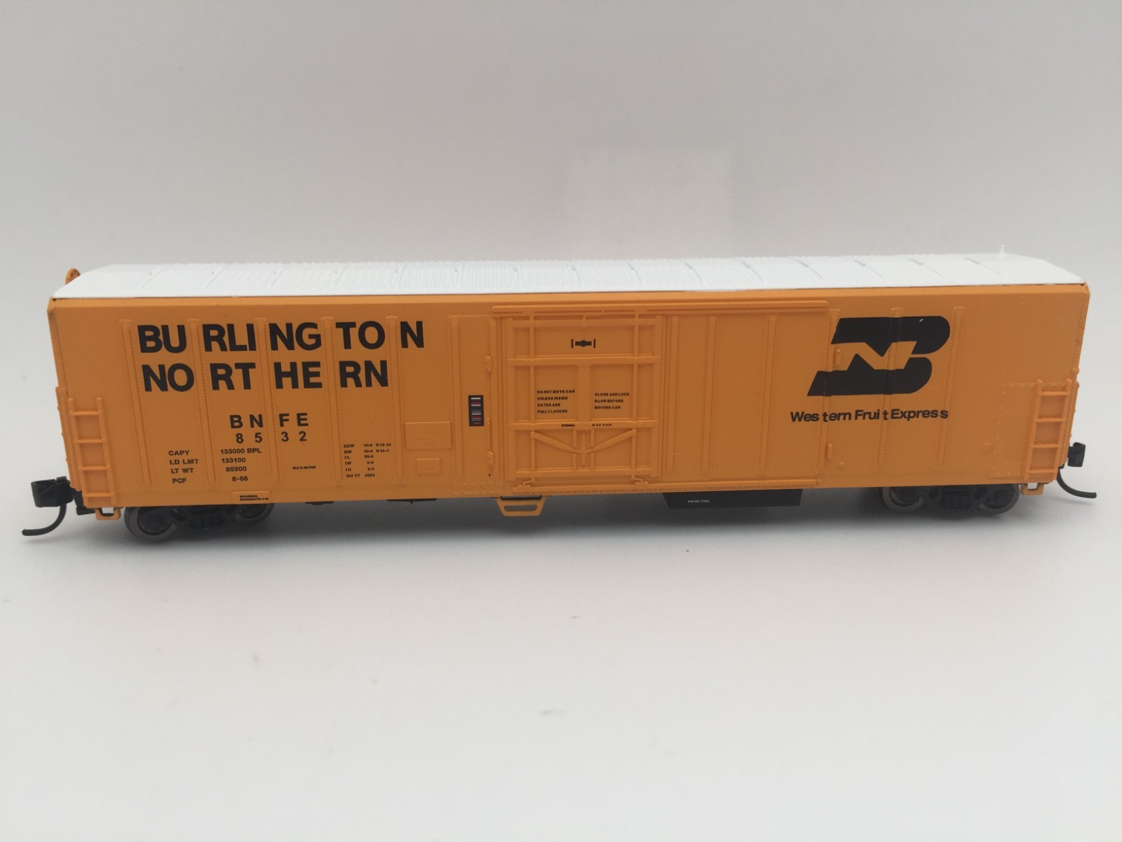 Red Caboose N Scale RN-18608-05 BNFE N R-70-15 Mechanical Reefer Rd #8532