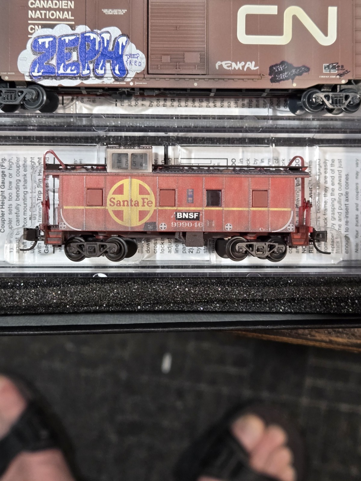 Micro-Trains BNSF Weathered/Graffiti (6-Car Set) Modified