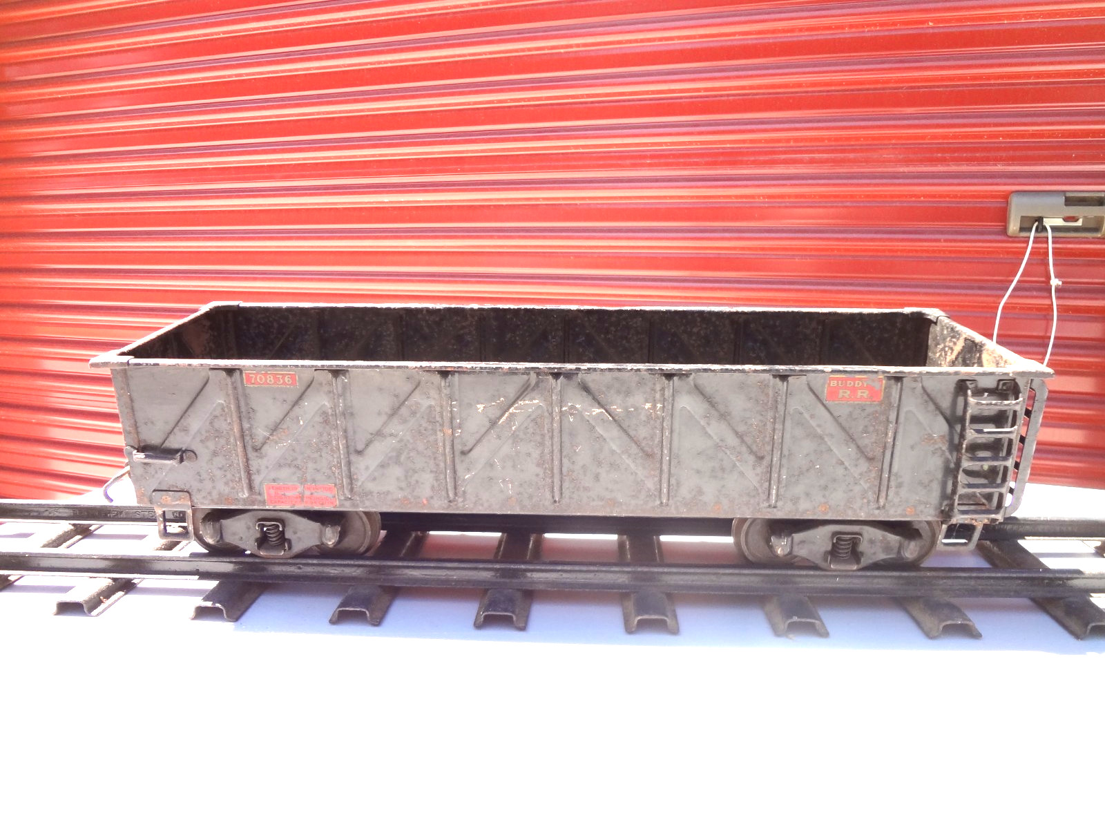 BUDDY L OUTDOOR RAILROAD GONDOLA CAR #70836 SPRUNG TRUCKS 22″L