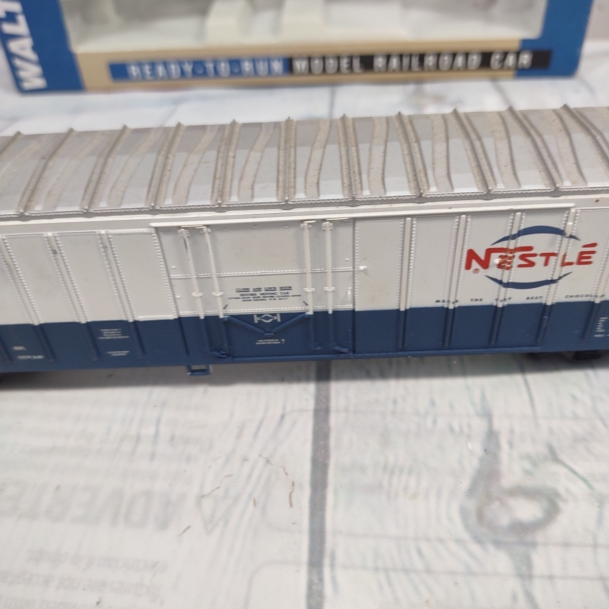 HO Walthers 932-3604 Nestle North American 50’ Exterior Post Boxcar TNCX #41853