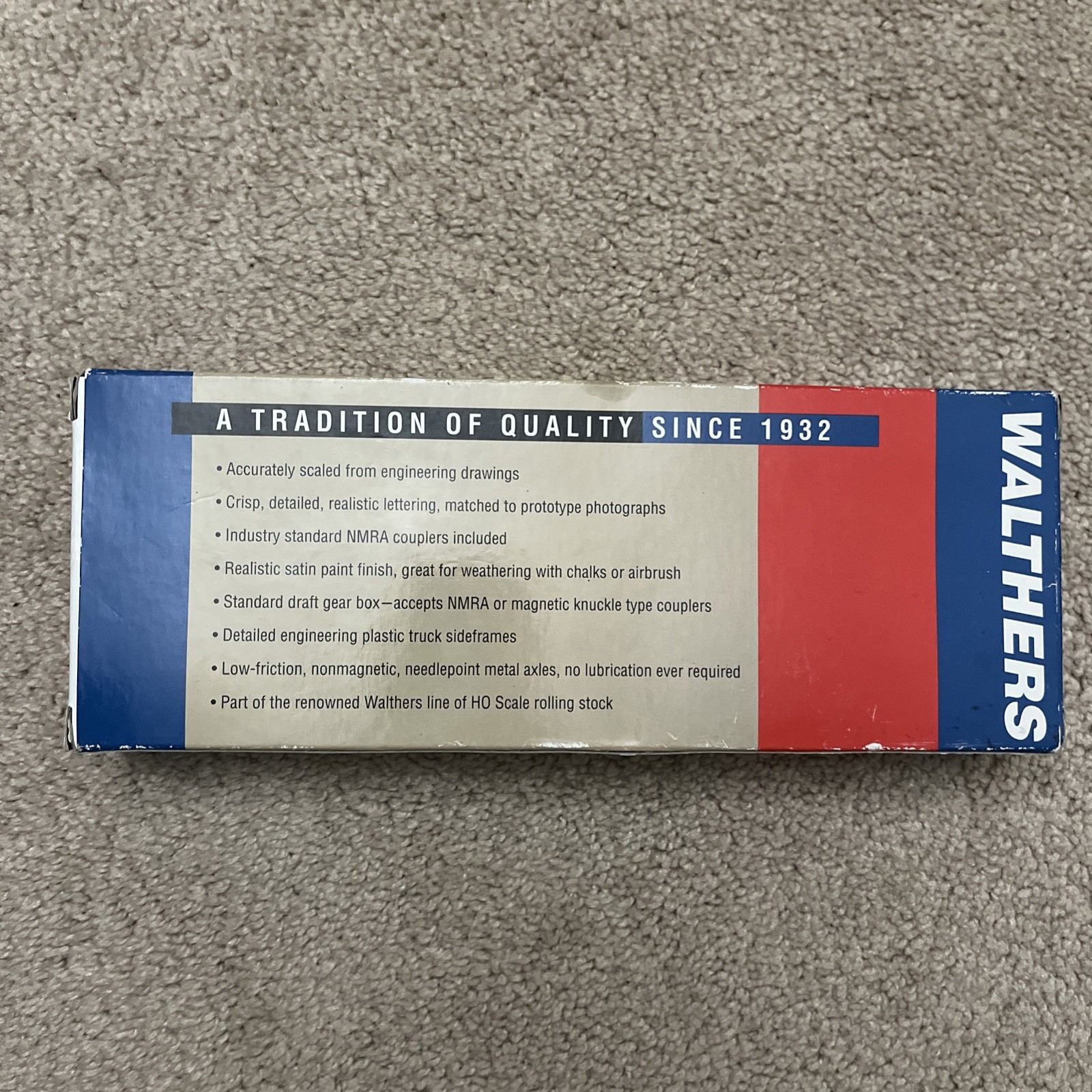 Walthers HO Scale Ready To Run Model Railroad Car 30′ 4-Window Caboose #13943