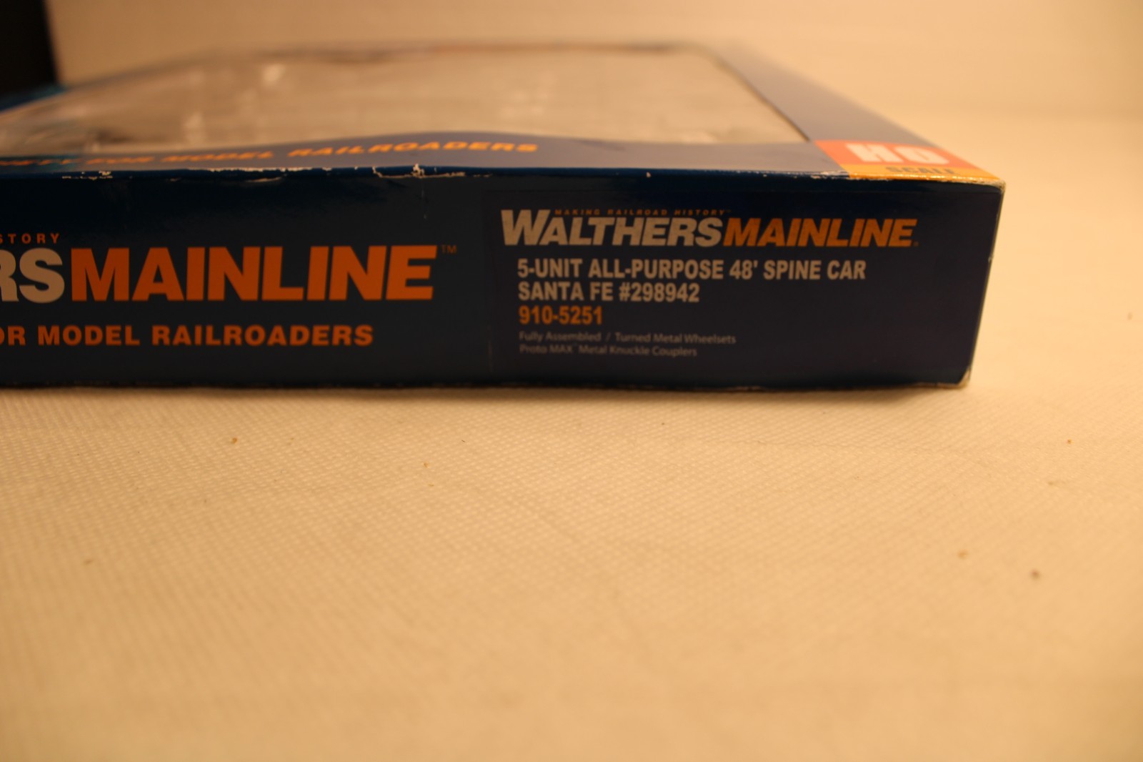WALTHERS HO SCALE 5 UNIT ALL PURPOSE 48′ SPINE CARS SANTA-FE