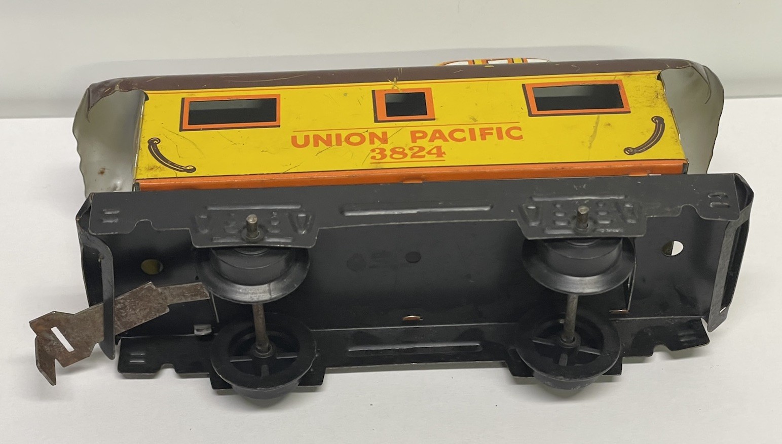 MARX O GAUGE TIN LITHO UNION PACIFIC CABOOSE #3824 & Seaboard 91257 Gondola Red