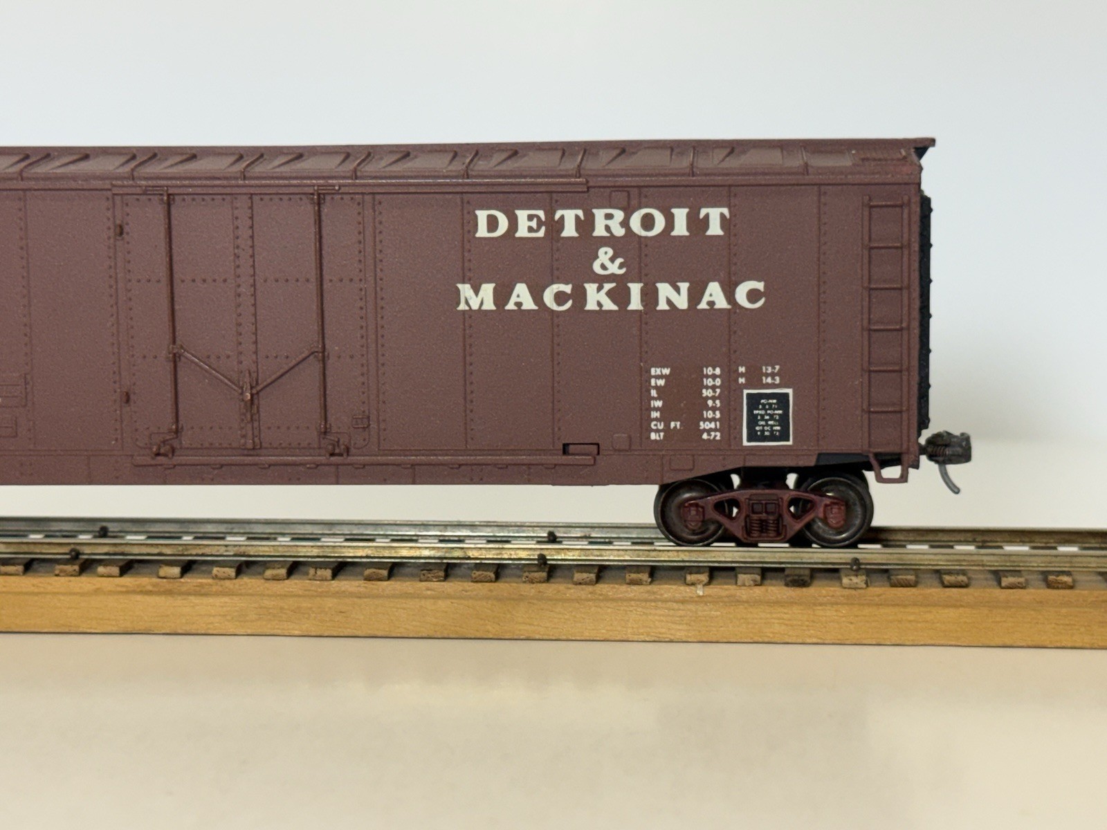 HO, Custom-Tyco, Detroit & Mackinaw, Brown 50’ Boxcar # DM-2168
