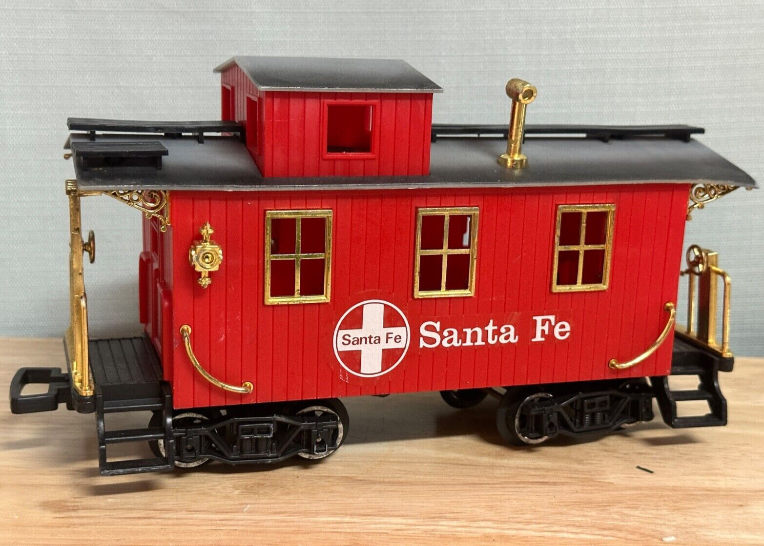 Vintage New Bright G Scale CABOOSE Train Car 1986 Red & Black Santa Fe