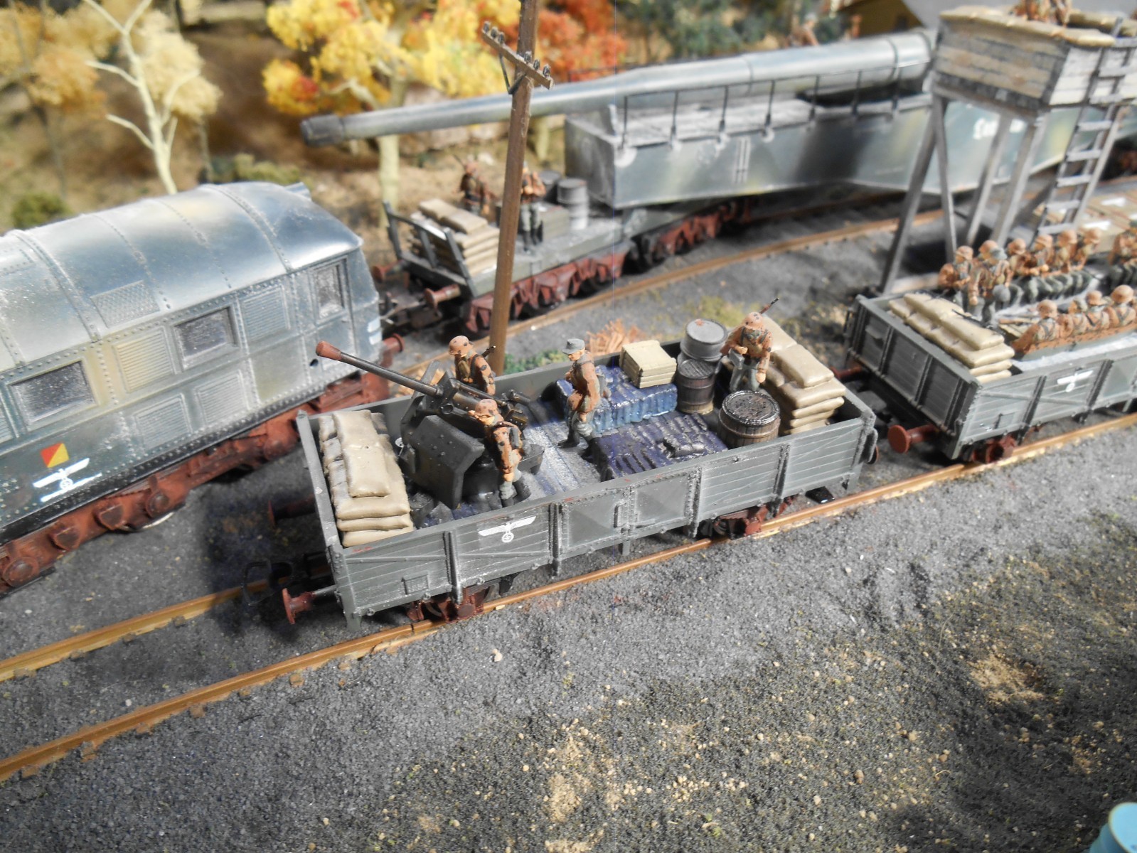 HO Roco Minitanks Artitec 6th Panzer LEOPOLD Artillery Train 6 Cars with Crew