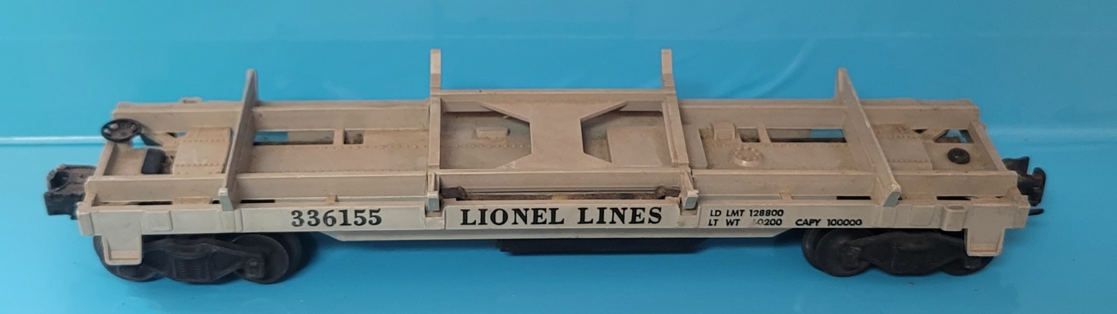B08: Postwar Lionel No. 3361 Operating Lumber Car