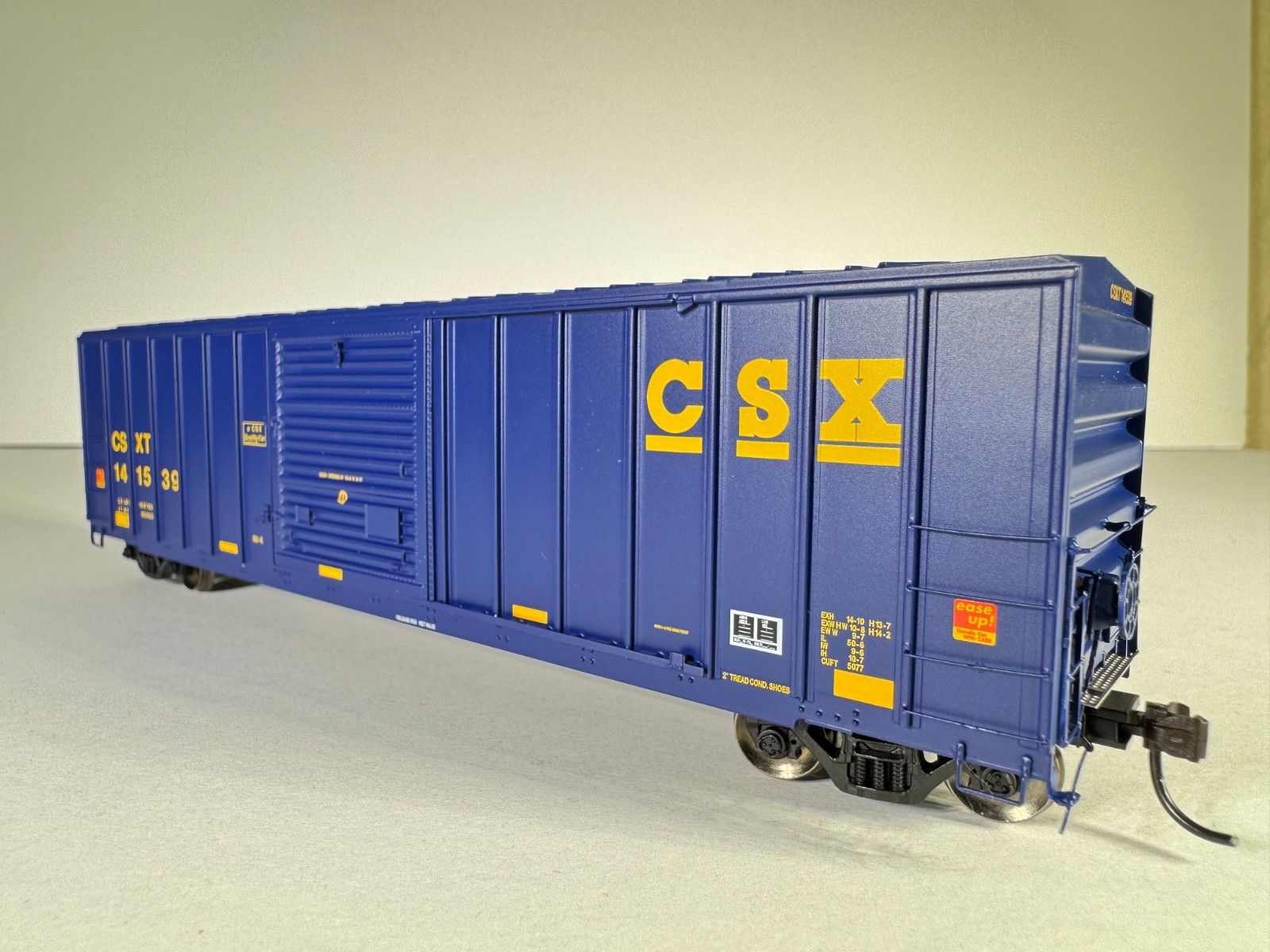 Atlas HO Master Line 20006205 – FMC 50′ SD Box Car – CSX 141539 – NEW/NIB