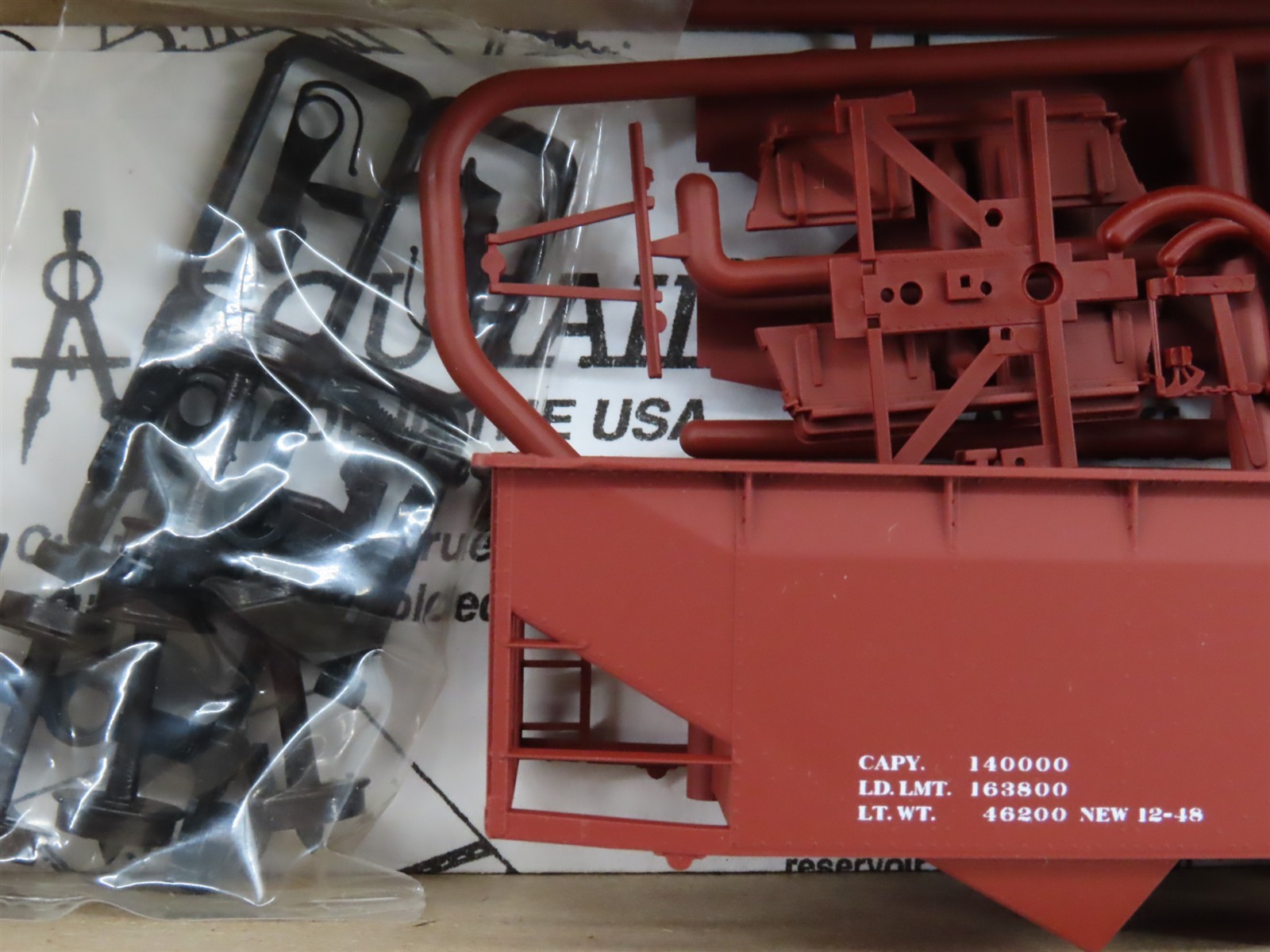 LOT of 4 HO Scale Accurail Kit #7599 Data Only Oxide AAR 3-Bay Open Hopper