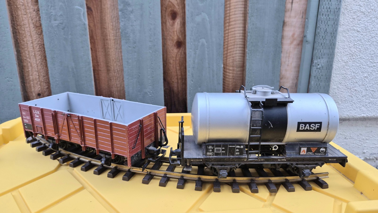 Lot Of 2 LGB G Scale Train Cars-Tanker & Gondola Made In Germany 🇩🇪