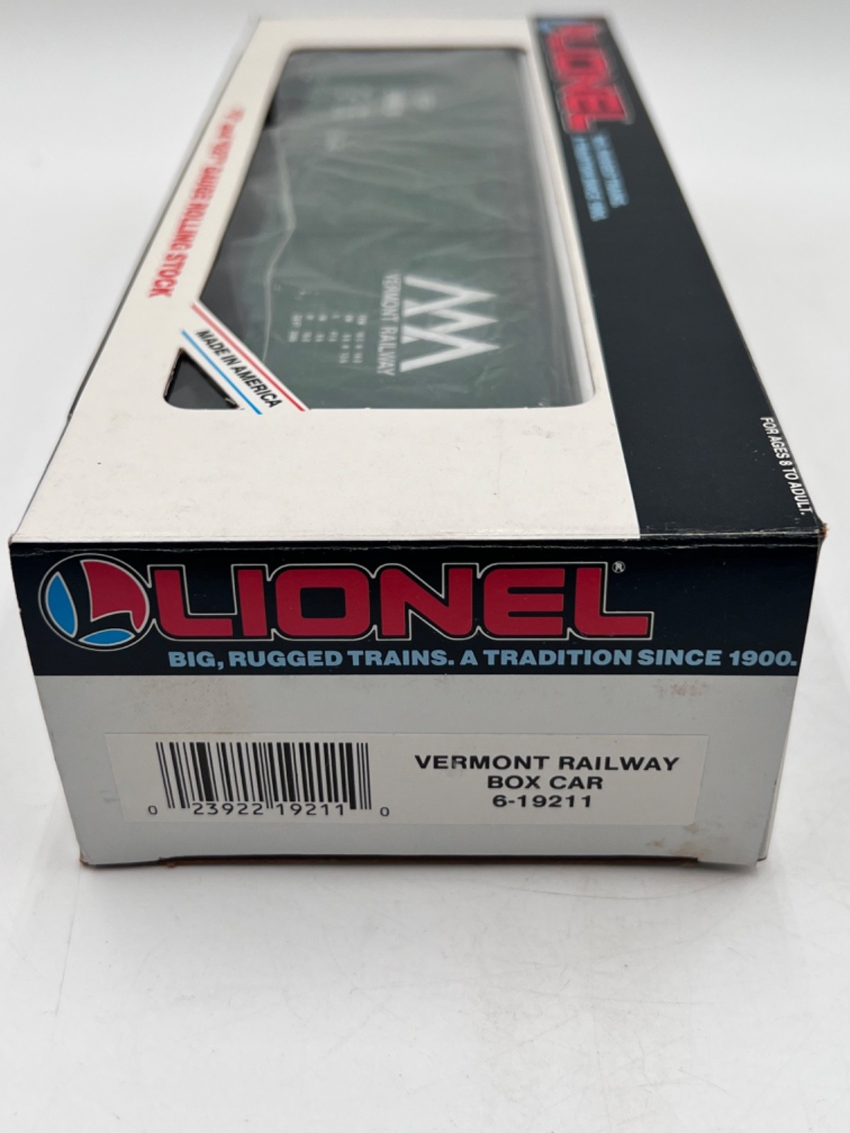 Lionel 6-19211 Vermont Railway Box Car O O27 Gauge New in Original Box USA
