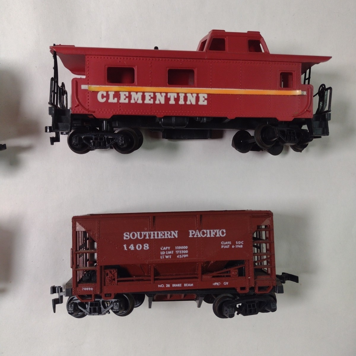 Lot of 4 HO Train Cars Vintage Italy Austria Hong Kong