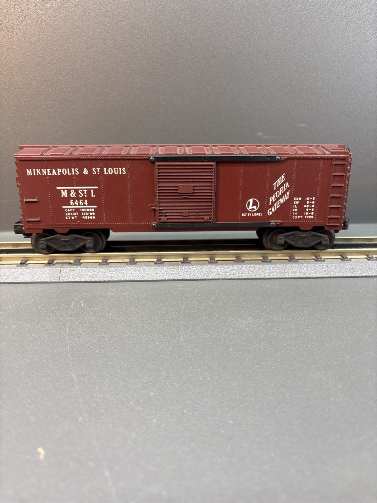 Lionel Post war O gauge #6464-50 Minneapolis & St. Louis boxcar w/ original box