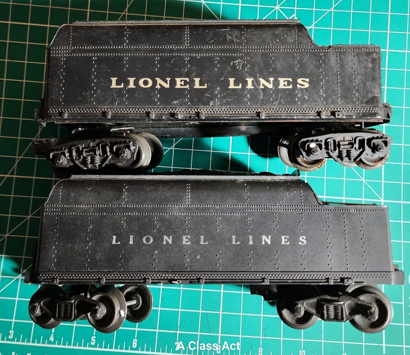 Pair Of Lionel Lines Tenders. Our M18