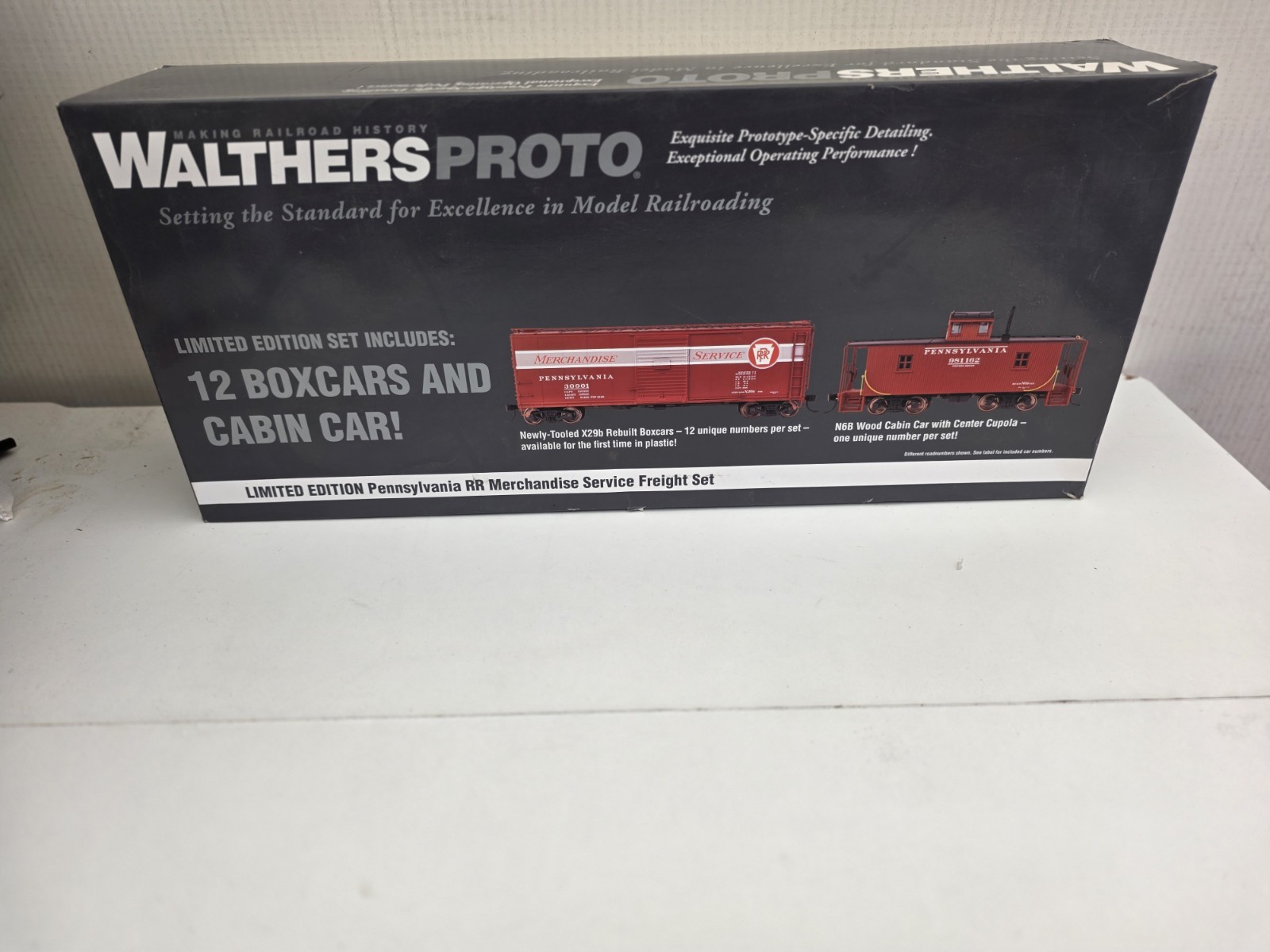 Walthers Proto HO Pennsylvania RR Freight Set 12 Boxcars & Cabin Car