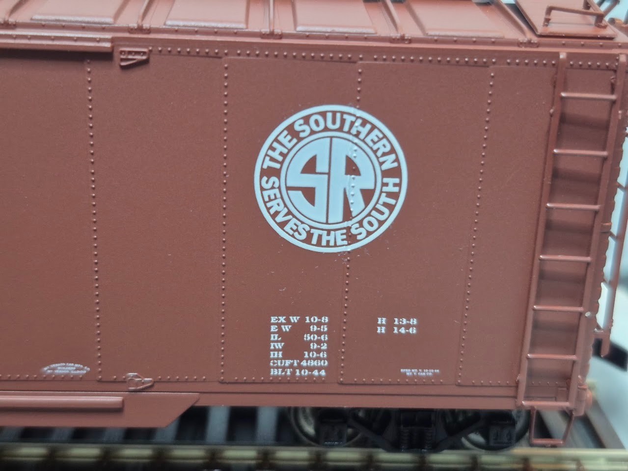 HO Scale Proto 2000 Southern Railway 50′ Automobile Boxcar #42278 – Assembled
