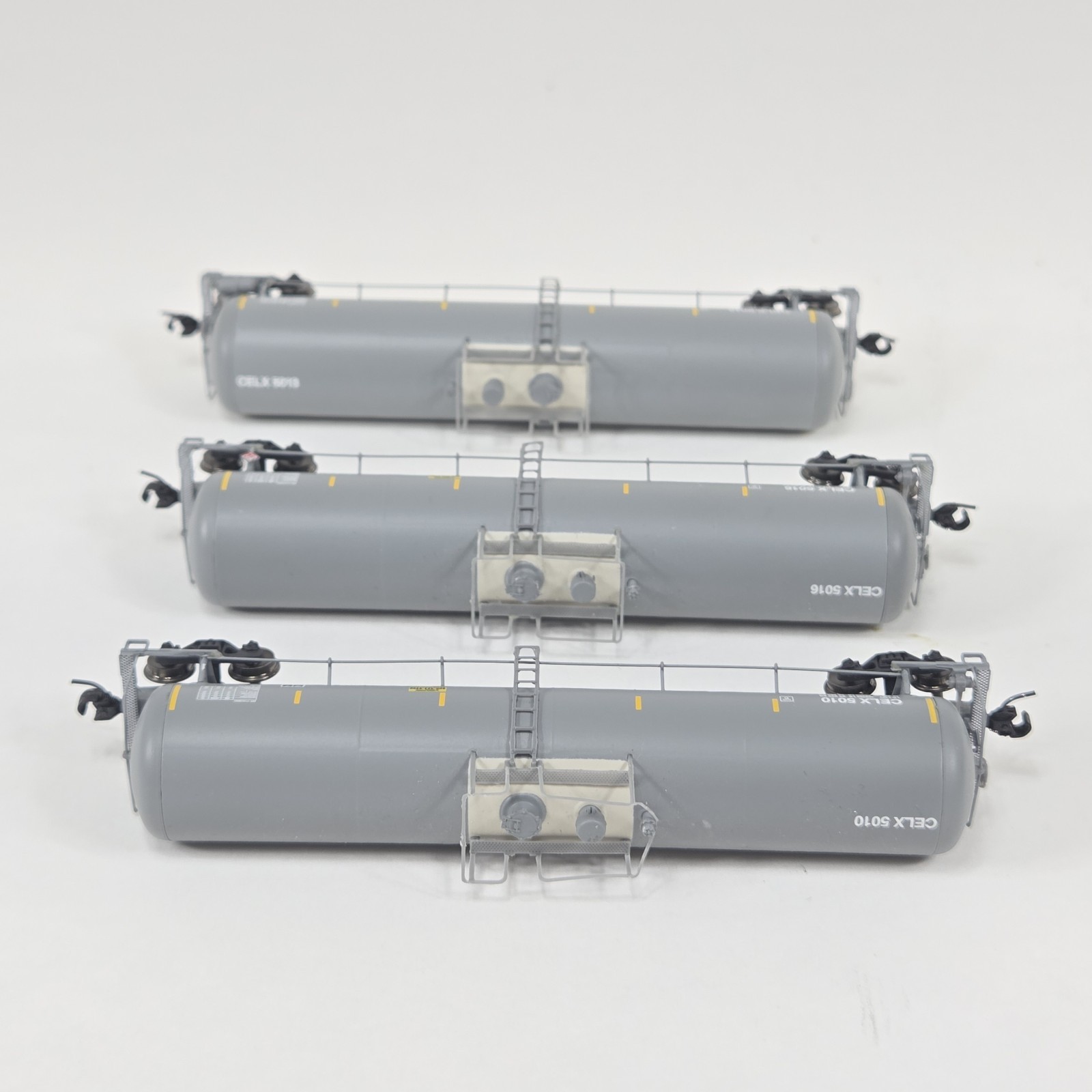 Athearn N Scale CELX #5010 #5013 #5016 30k Gallon Ethanol Tank Cars