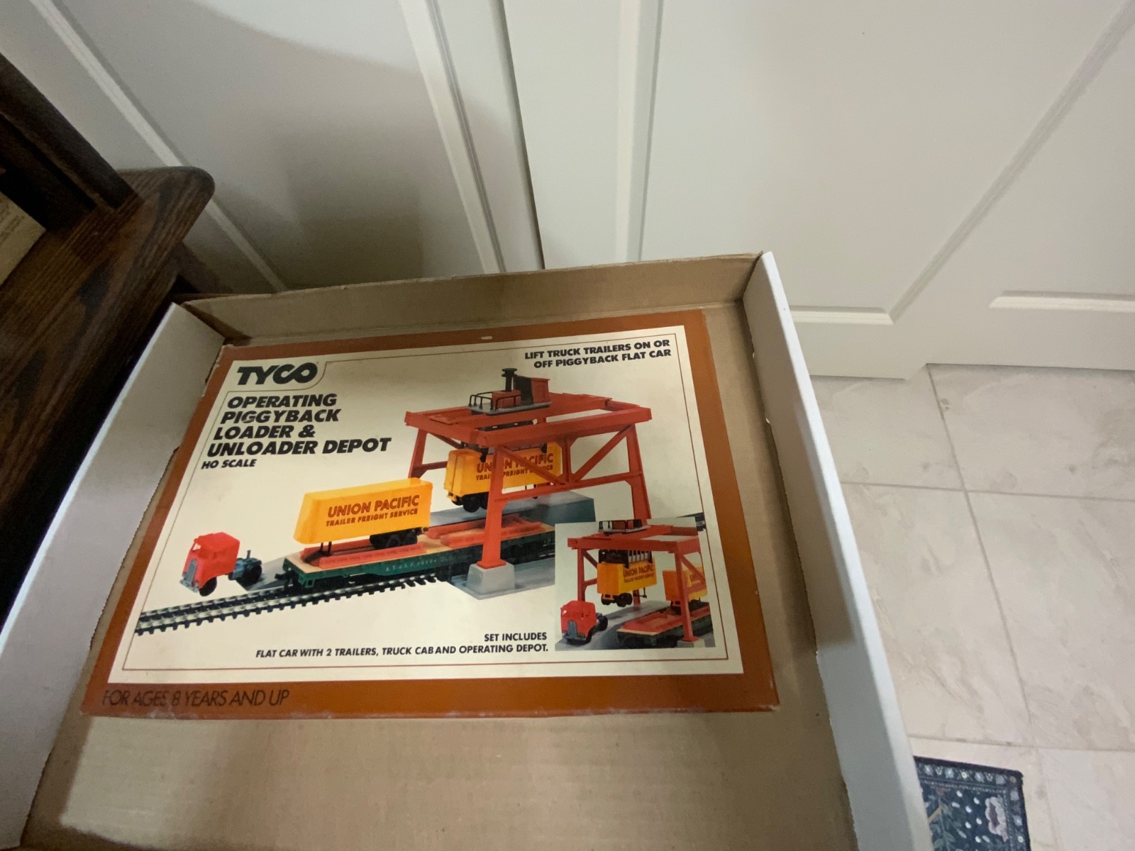 TYCO No. 903 Operating Piggyback Loader & Unloader Depot HO Scale COMPLETE Box