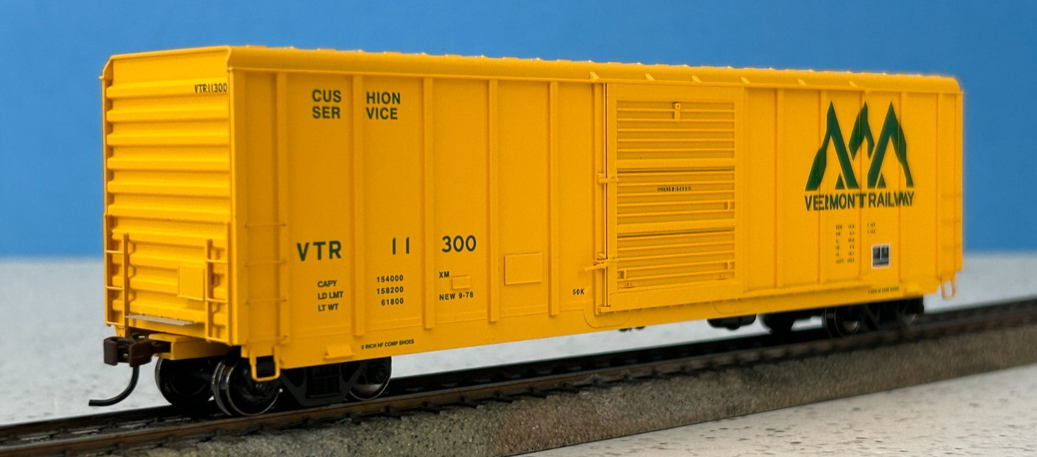 Vermont Railway P-S 5344 50′ Boxcar VTR-11300 Athearn HO EXC. condition. OBX