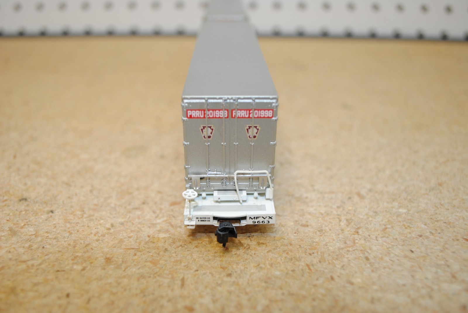 Walthers Gold Line 932-41060 Mark IV Flexi-Van PRR w/Two Trailers HO-Scale