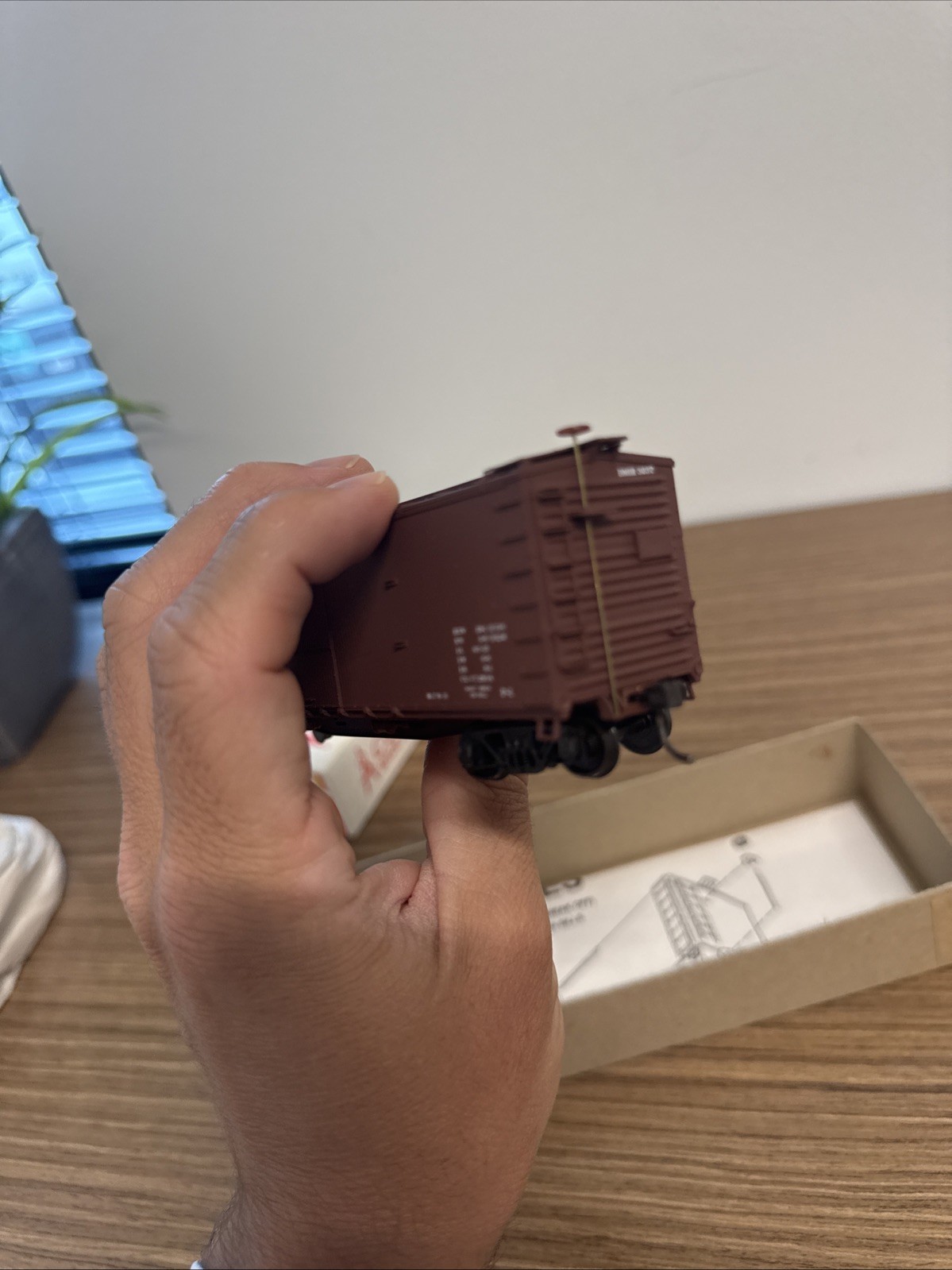 Accurail HO Scale DM&IR 40′ USRA Double Sheathed Boxcar Kit #4626 Missabe Road