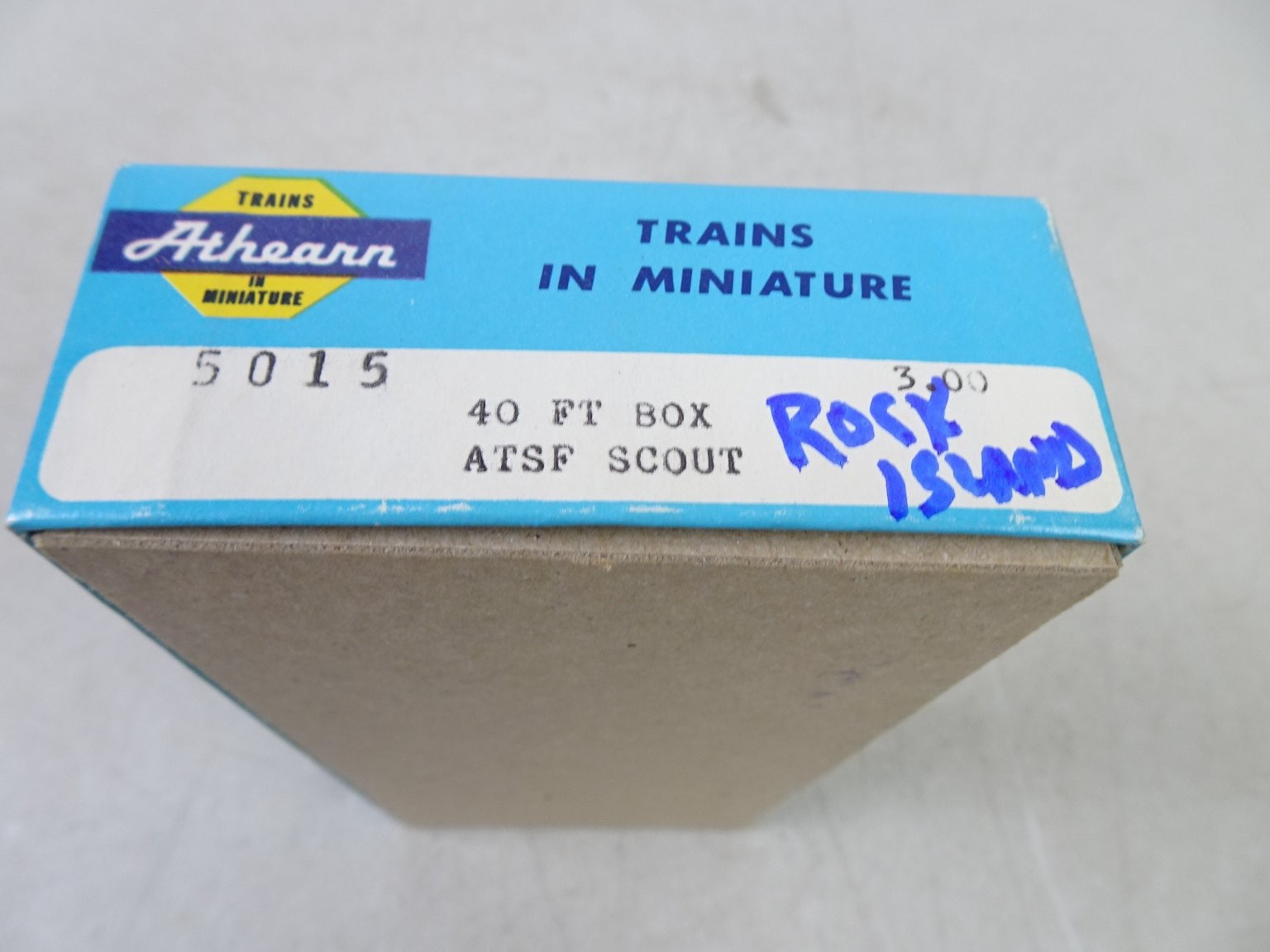 Athearn HO Rock Island Covered Hopper R.I. 12062 Knuckle Couplers