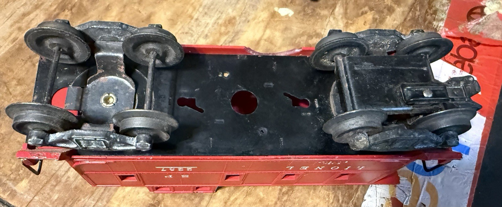 LIONEL TRAINS POST-WAR O GAUAGE #2257 CABOOSE CAR