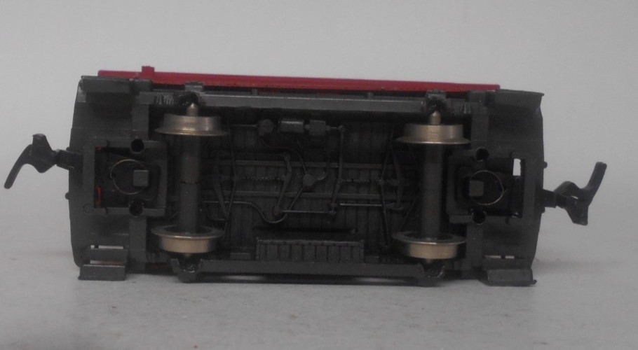 AHM Rivarossi HO Scale #6251 Old Time Wood Caboose V & T Railroad #5