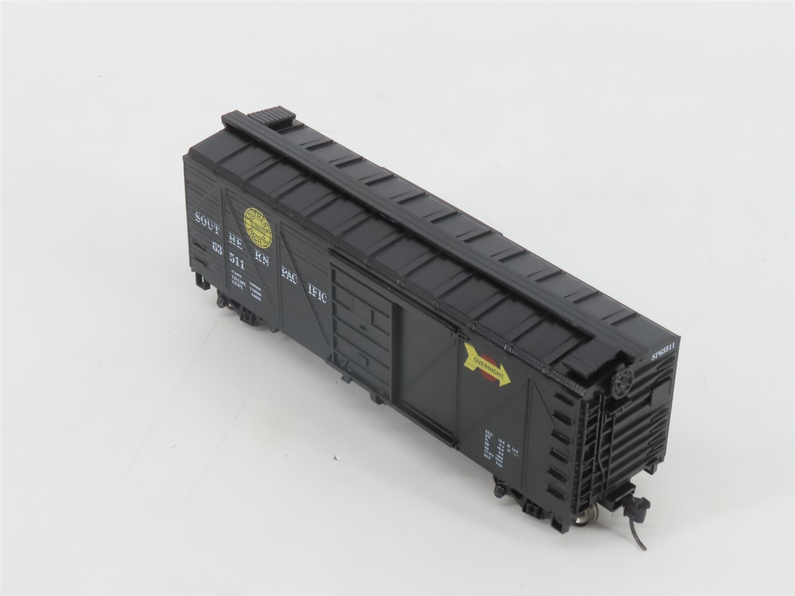 HO Roundhouse 1096 SP Southern Pacific Overnight 40′ Box Car #63511 – Upgraded
