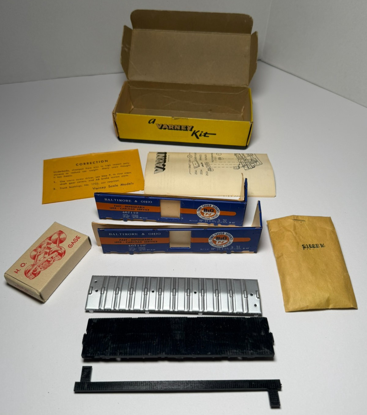 1950’s Varney HO B-67 Baltimore & Ohio B&O 40′ Single Door Boxcar – NOS!