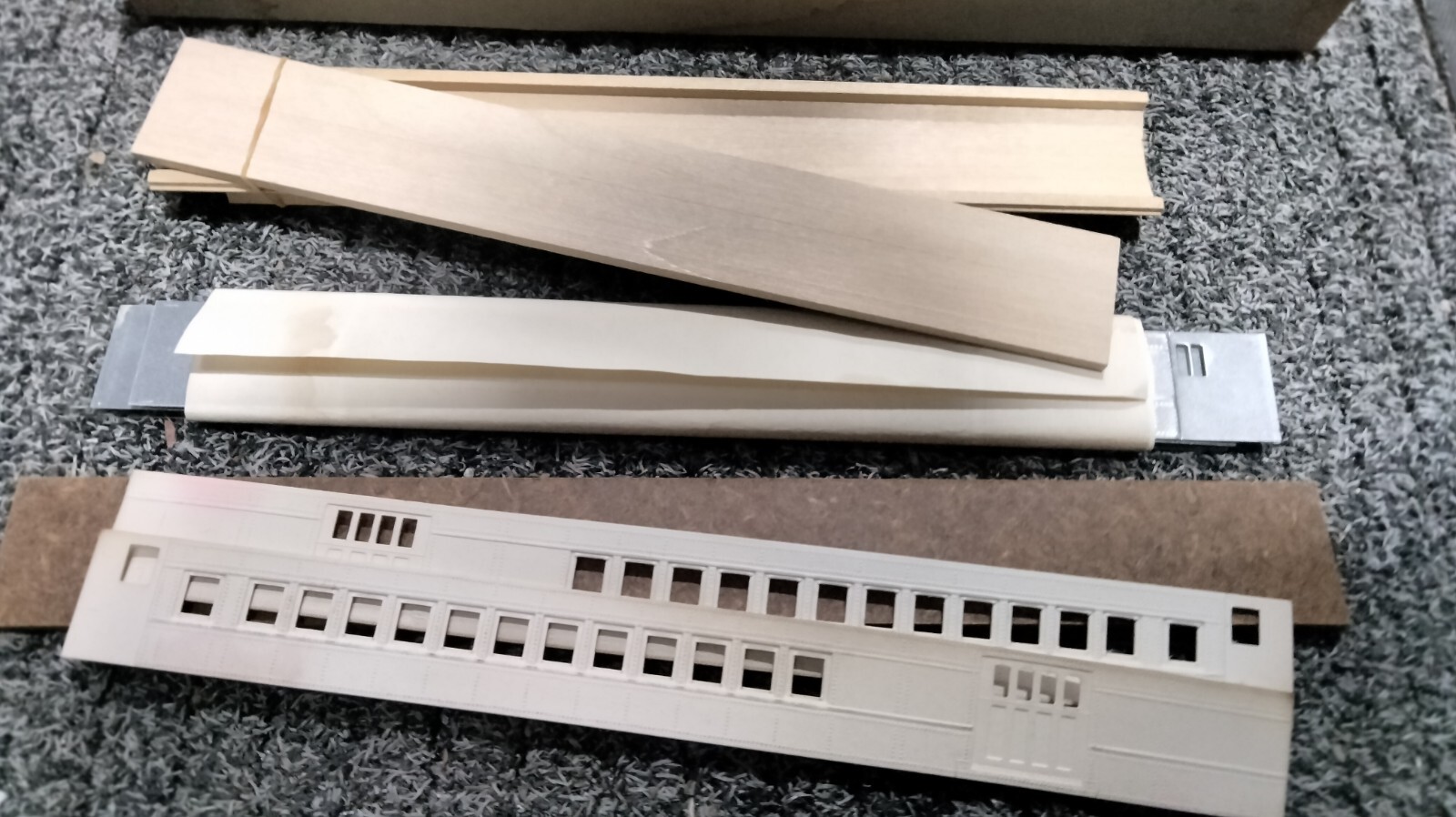 Silver Sides HO Scale 80ft New York Central Diner Assembly Kit – JC Models